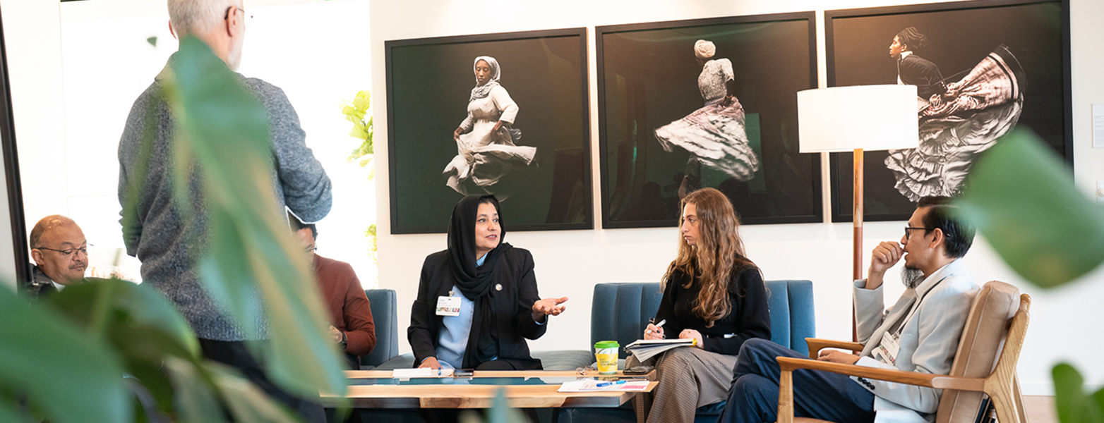 Gallery photo /images/careers/images-3.png